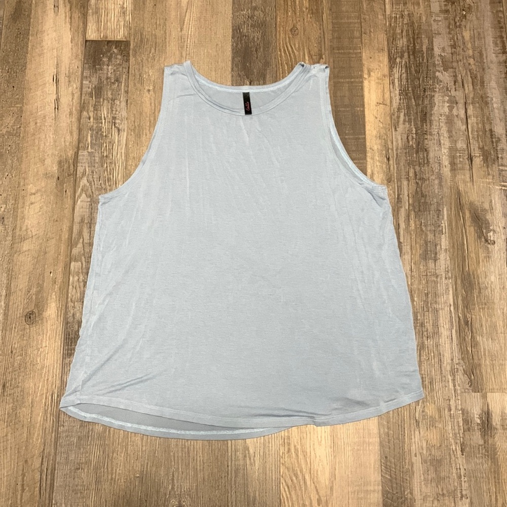 5/$25 Lightweight tank top